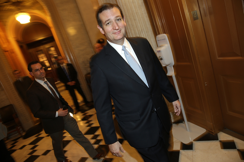 Illustration for article titled Ted Cruz Doesn't Know What to Do With His Arms